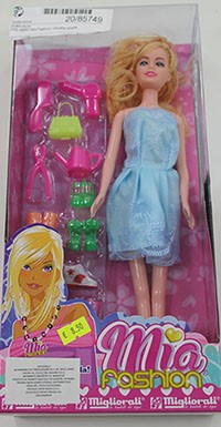 bambola con accessori bambola con accessori