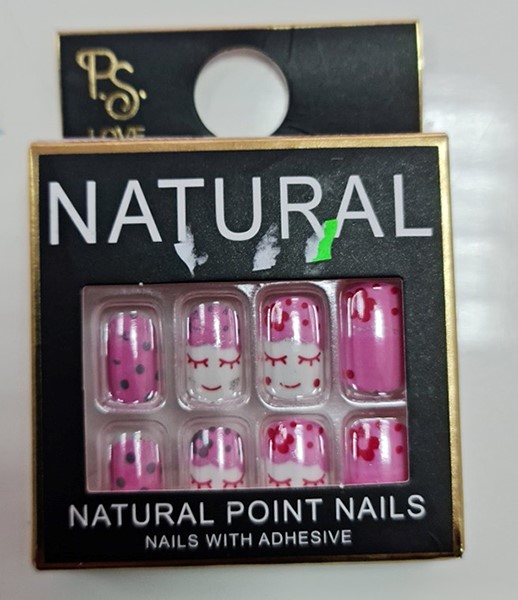 Unghie finte Unghie finte